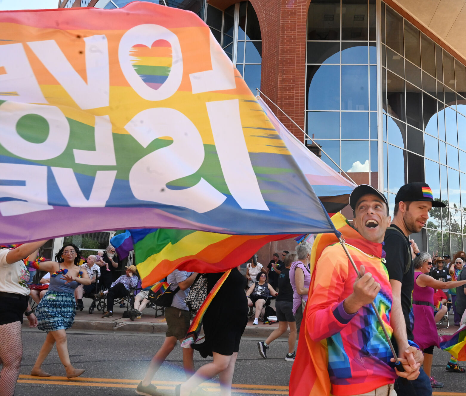 072522-news-parade 12.JPG